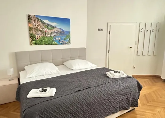 Datri Petite Suite 1 - 3